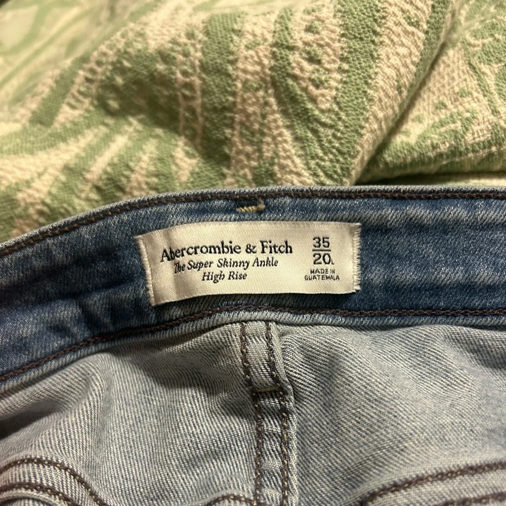 Abercrombie and Fitch Curve Love High Rise Super Skinny Ankle Jean Size 20 Long - Picture 4 of 6